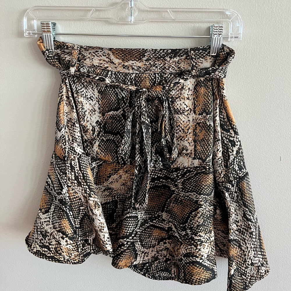 Snakeskin Silk Material Zara Skirt with tie